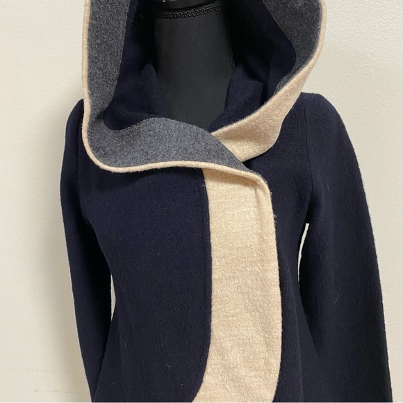 Rosie Neira Wool Cape Jacket Women’s Size XXS Black & Cream Hooded Wrap Coat - Picture 5 of 15